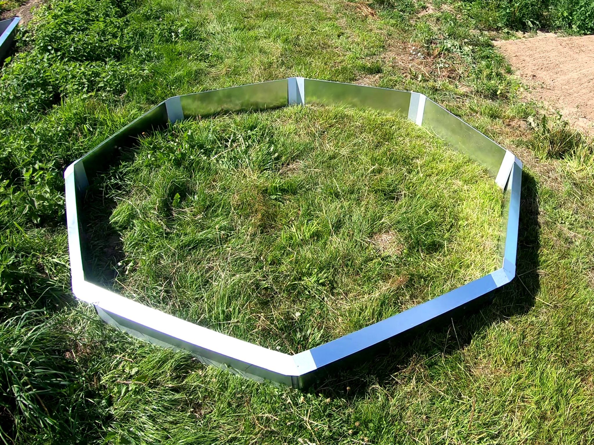 Schneckenblech Aus Aluminium Basis-Set 1000 – 4x1 M Bleche + 4 Eckverbinder – Schutz Für Beete Vor Schnecken